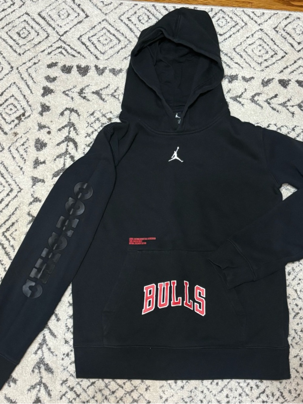 Jordan Chicago Bulls Statement Edition Hoodie Youth Large (14/16) Black NBA